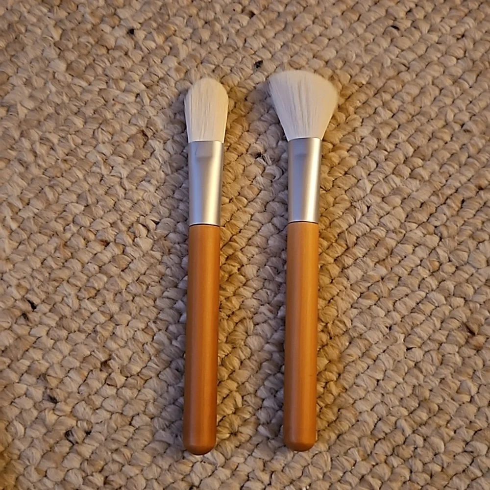10 pc. Makeup Brush Set NWT